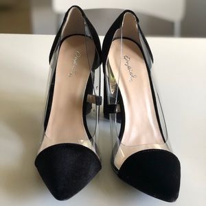 Brand NEW, size 8 1/2 Plexi block heel pumps